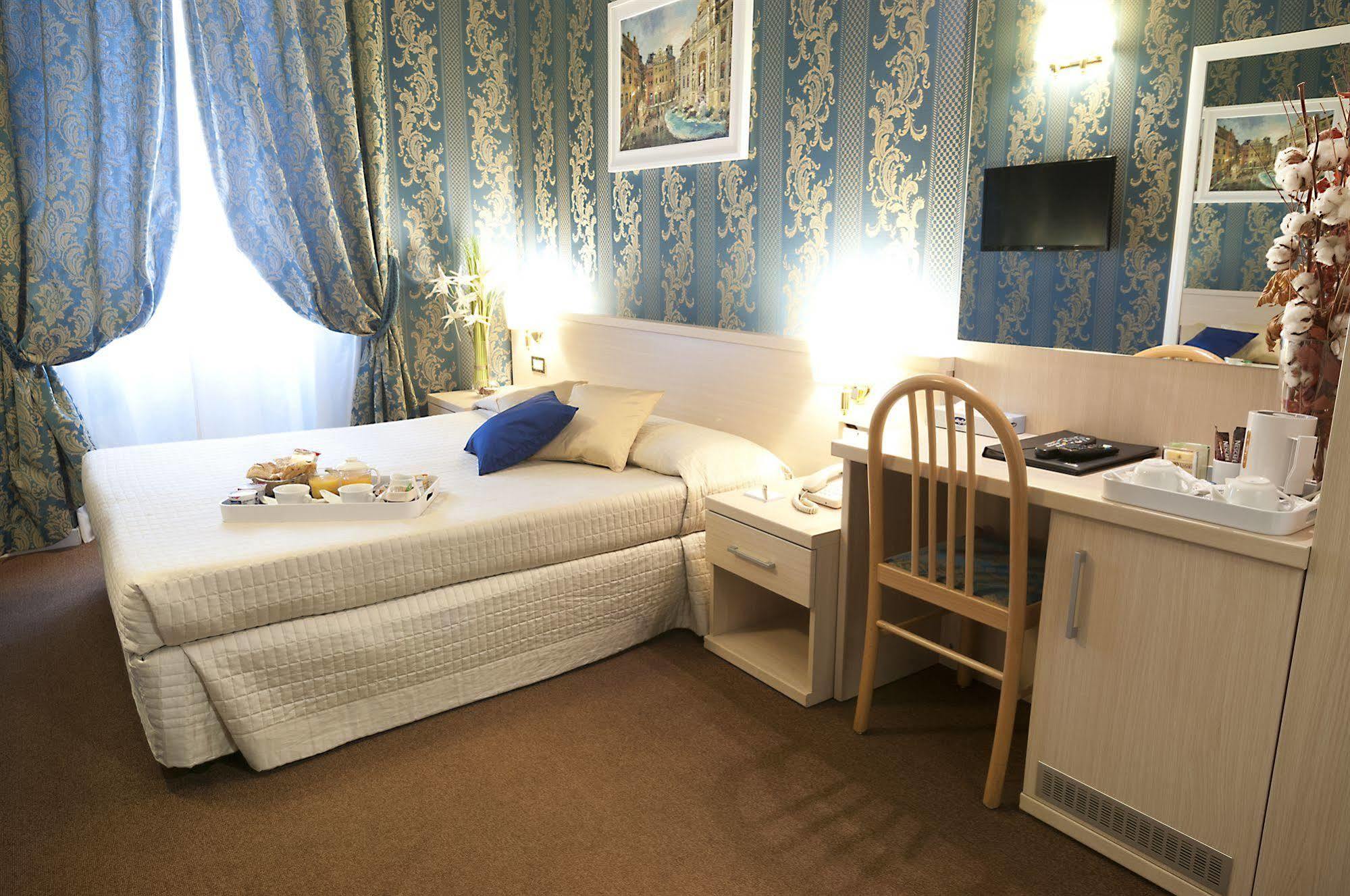 B&B Prestige Ρώμη Εξωτερικό φωτογραφία